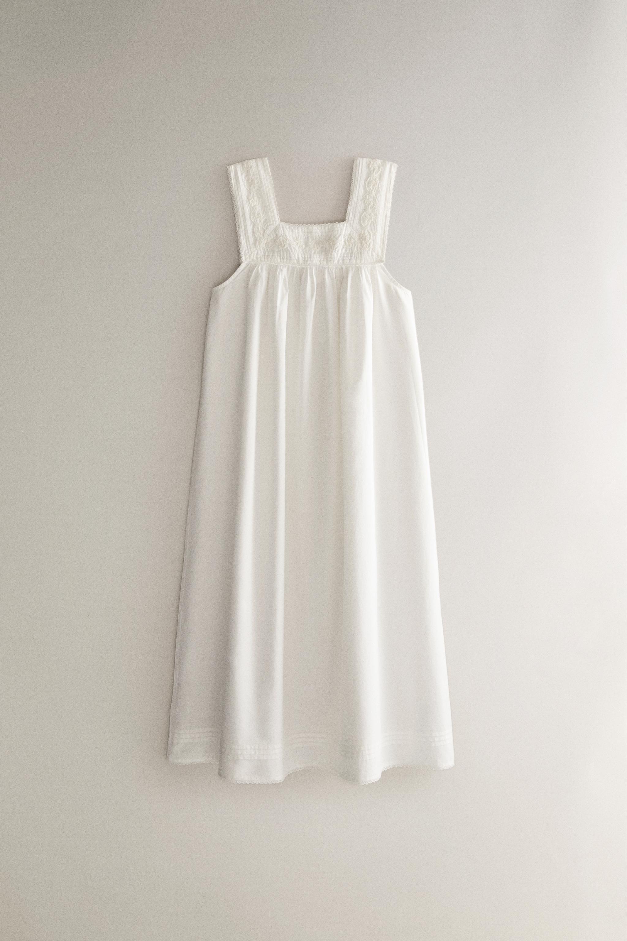 CHEMISE DE NUIT BRODÉE